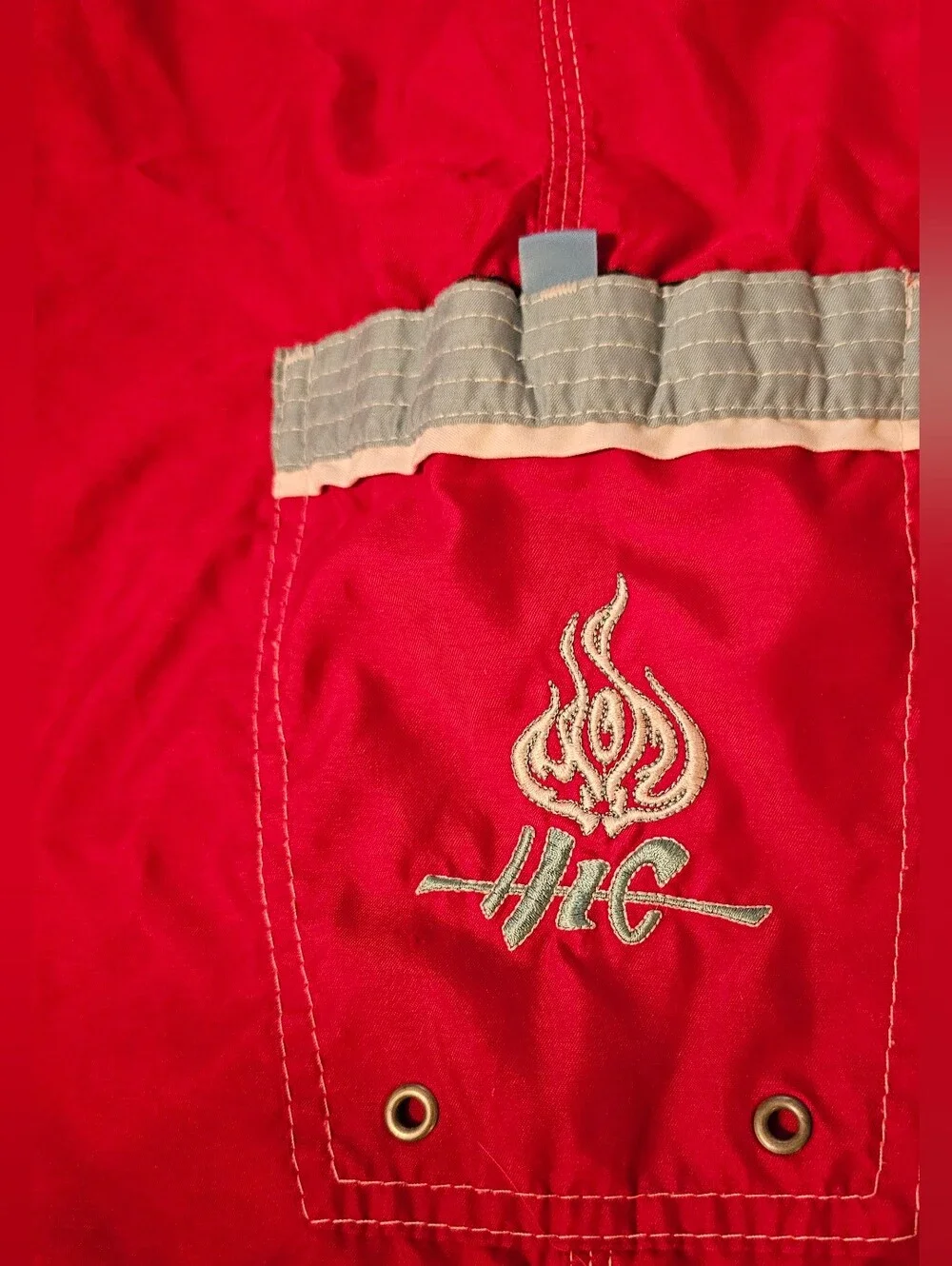 Vintage Hawaiian Island Creations (HIC) Lace-Up/Velcro Boardshorts (33)